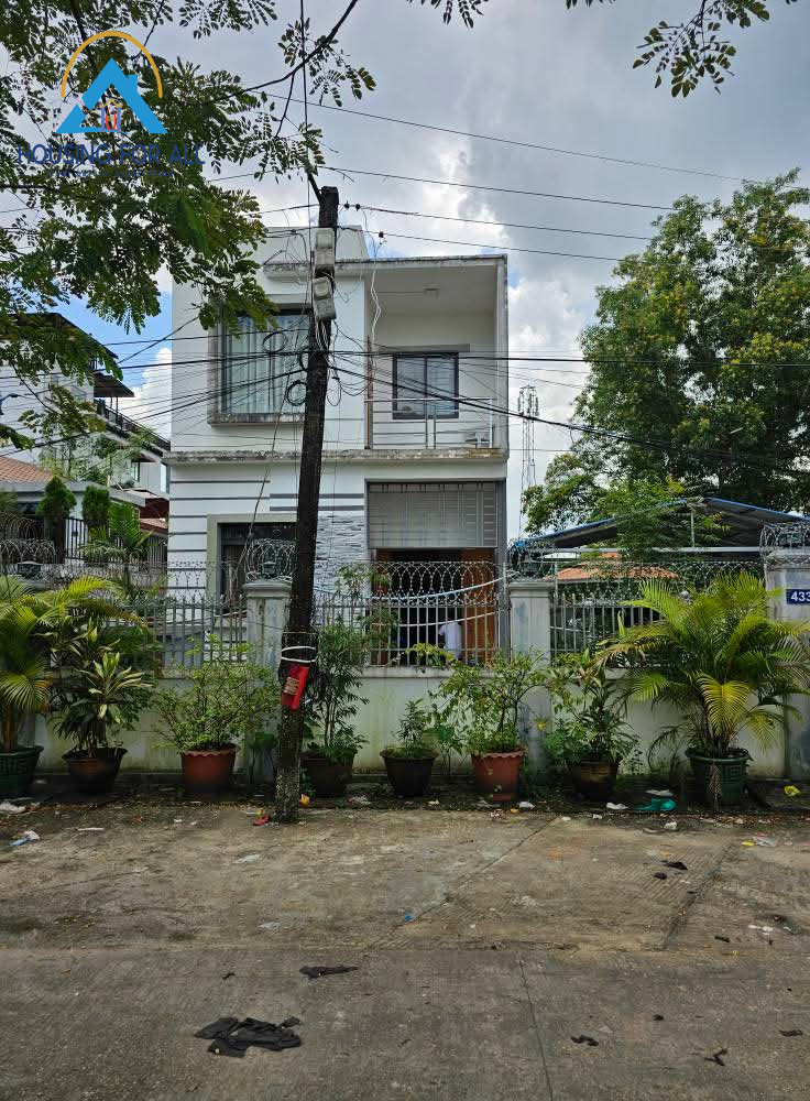 Home in Metric Way