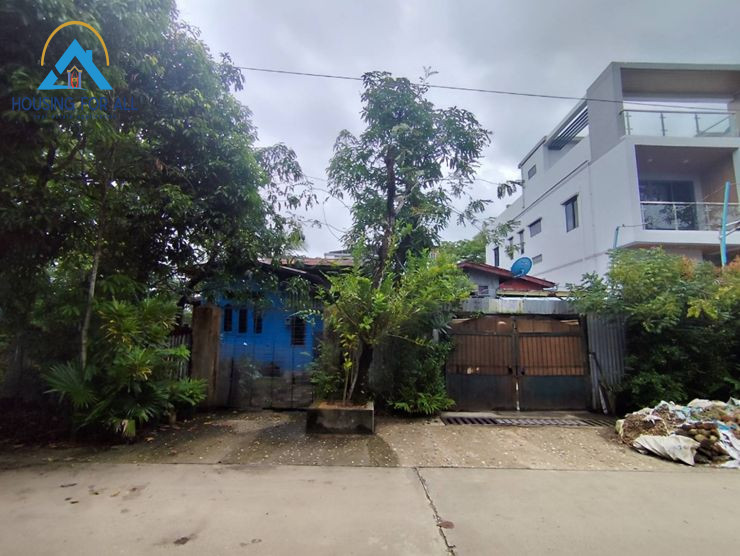 Home in Metric Way