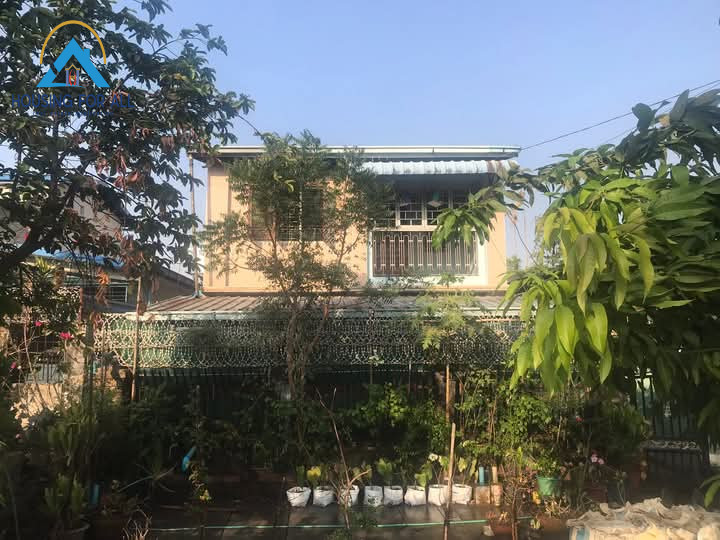 Home in Metric Way