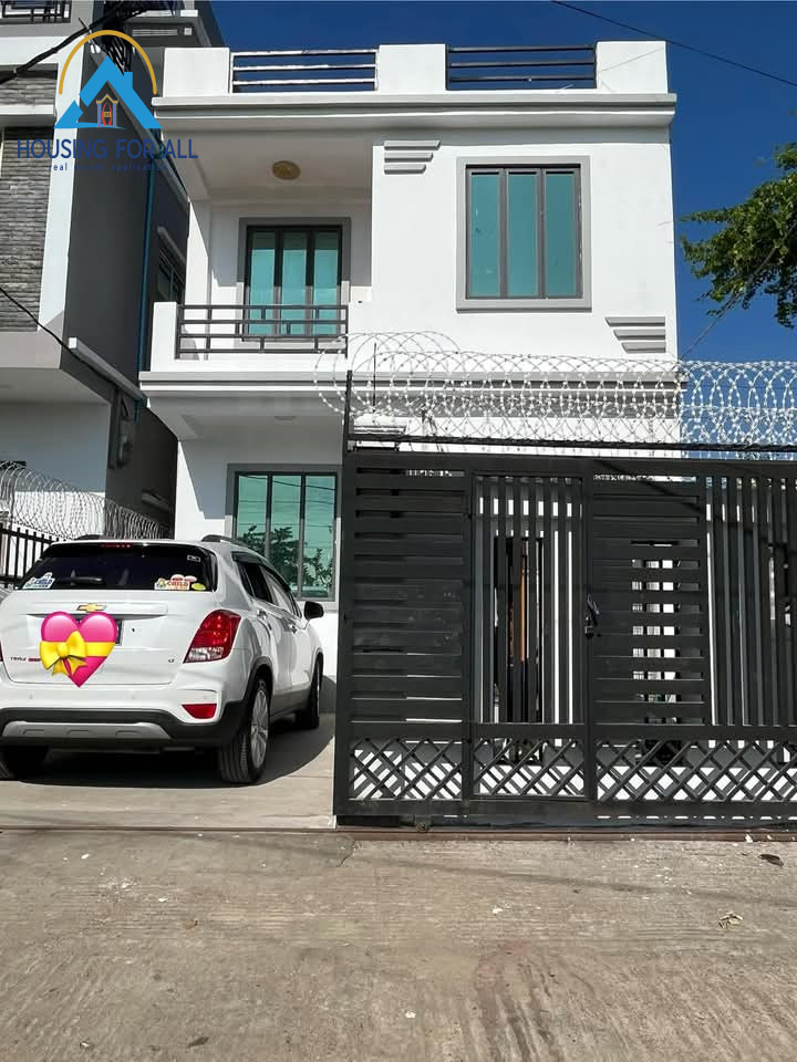 Home in Metric Way